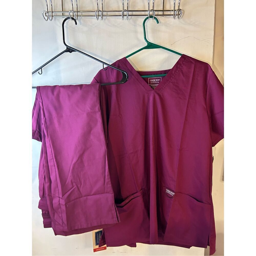 Cherokee scrub set women’s large wine color rn#93643 ww210 new